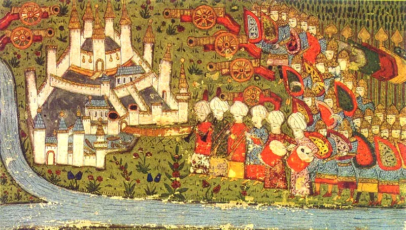 Nehir kıyısında kuleli bir kale, önünde toplar, mehter ve sıralanmış askerler.